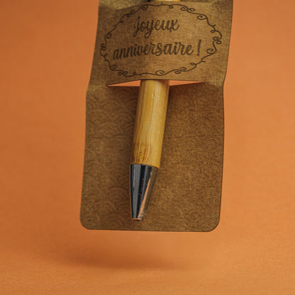 Stylo en Bambou Personnalisé & son Support Kraft
