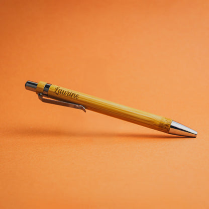 Stylo en Bambou Personnalisé & son Support Kraft